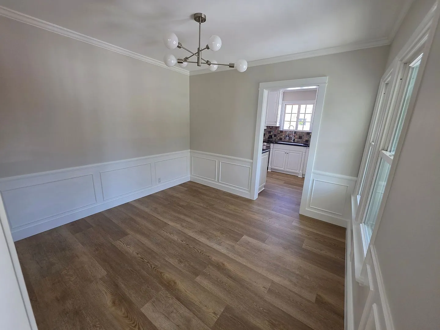 Beautiful 2 Bedroom 1 Bath Duplex — Photo 3