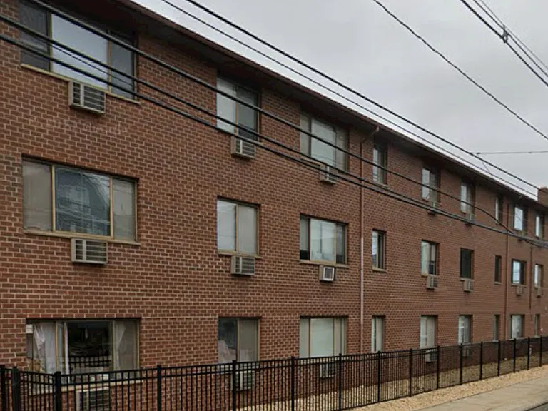 601 Davis Ave #17 — Photo 1