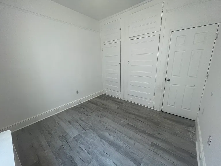 622 36th St #2 — Photo 9