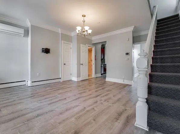 214 Olean Avenue image 17 of 37