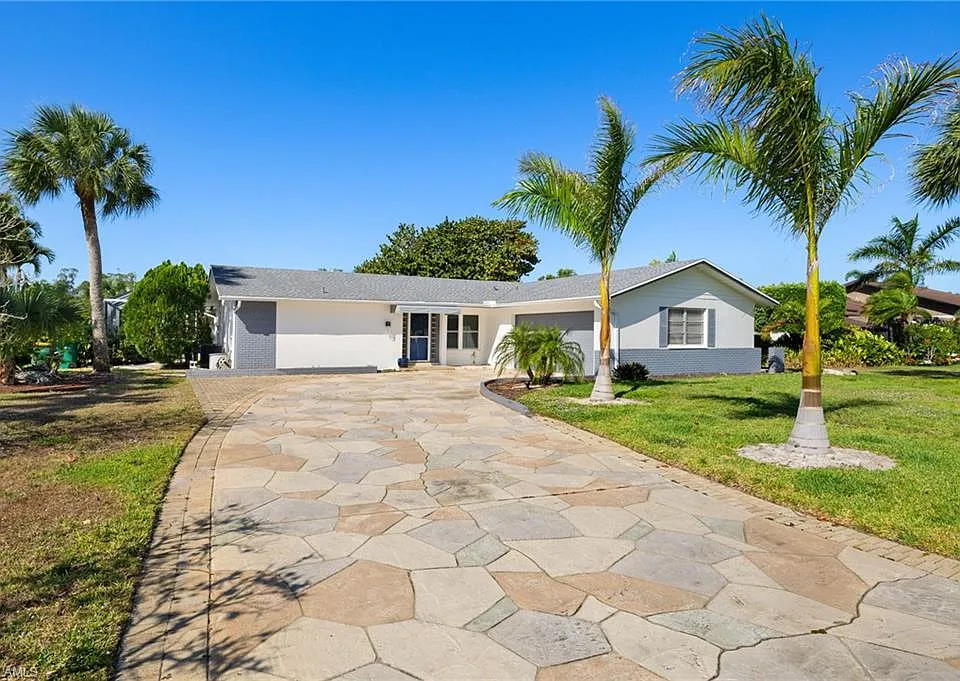 248 Bay Meadows Dr