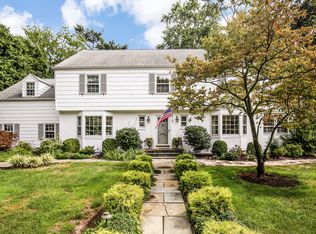 1 Crawford Rd, Harrison, NY 10528