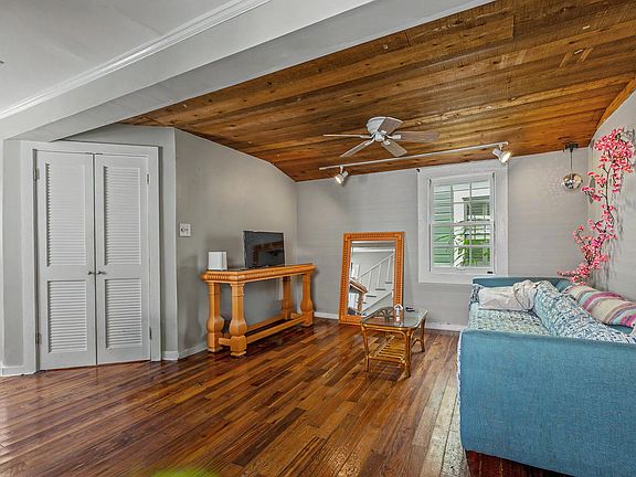 5th image of 506 Grinnell St
