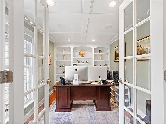 5th image of 20677 Wildwood Ln