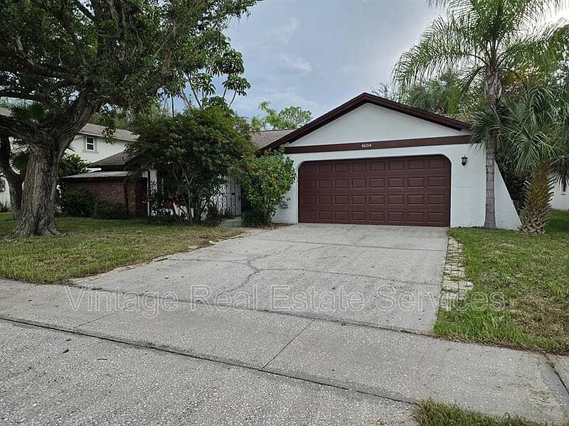 1st image of 4604 Landscape Dr