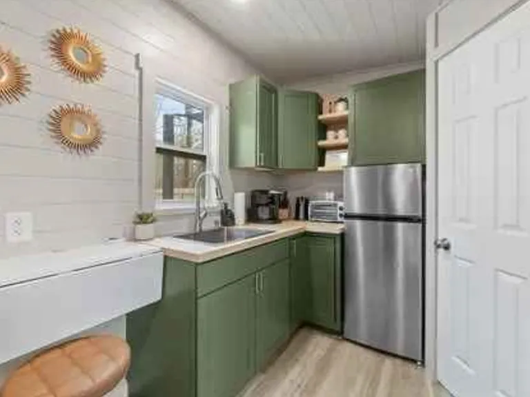 3735 Lenna Dr — Photo 6