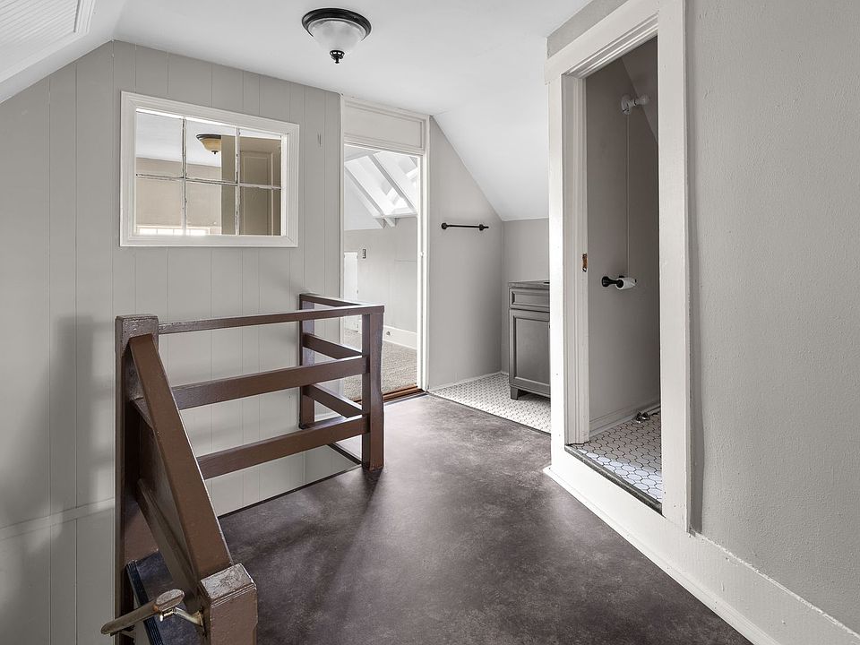 1st image of 15 Grindstaff Dr APT 5