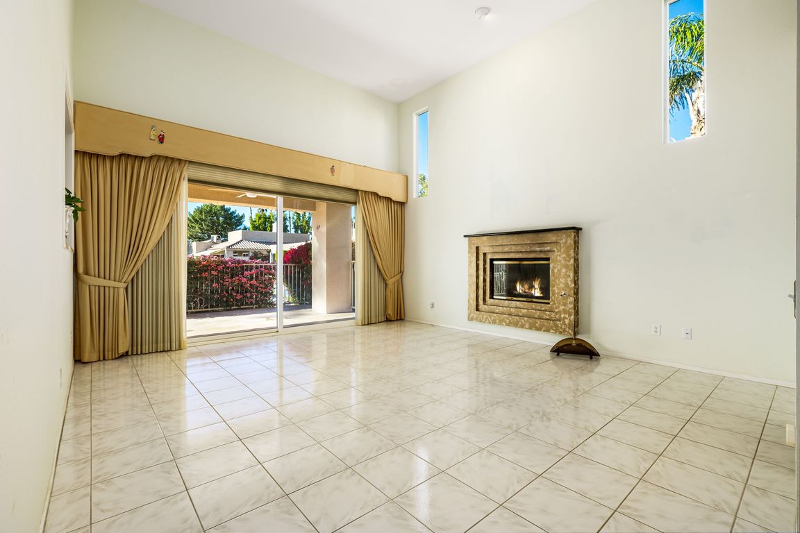 17-web-or-mls-DB_Lakeshore_OPMG_0125_017