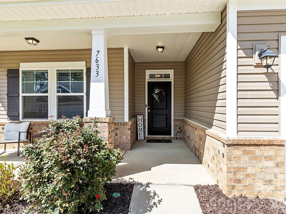 2nd image of 7633 Tanglewood Way