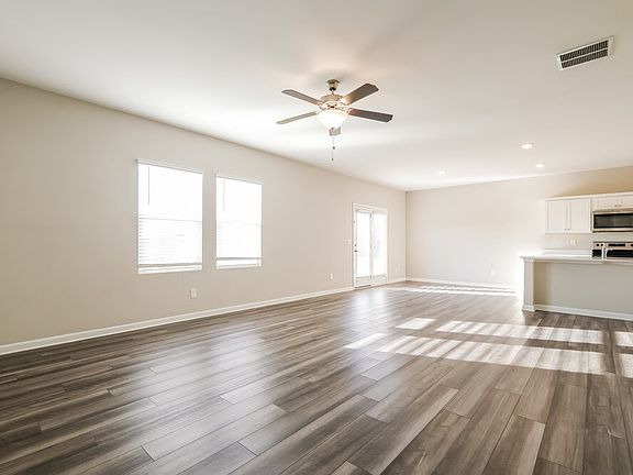 5th image of 117 Bentwater Way