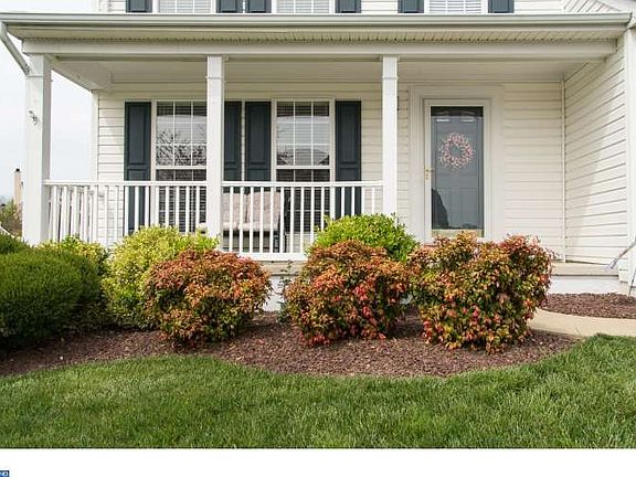 2nd image of 203 Hazel Dr