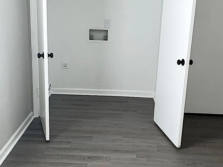 3212 Summer Pl #6 — Photo 9