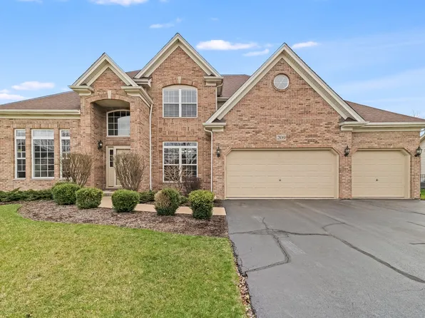 209 Holly Ln, Oswego, IL 60543