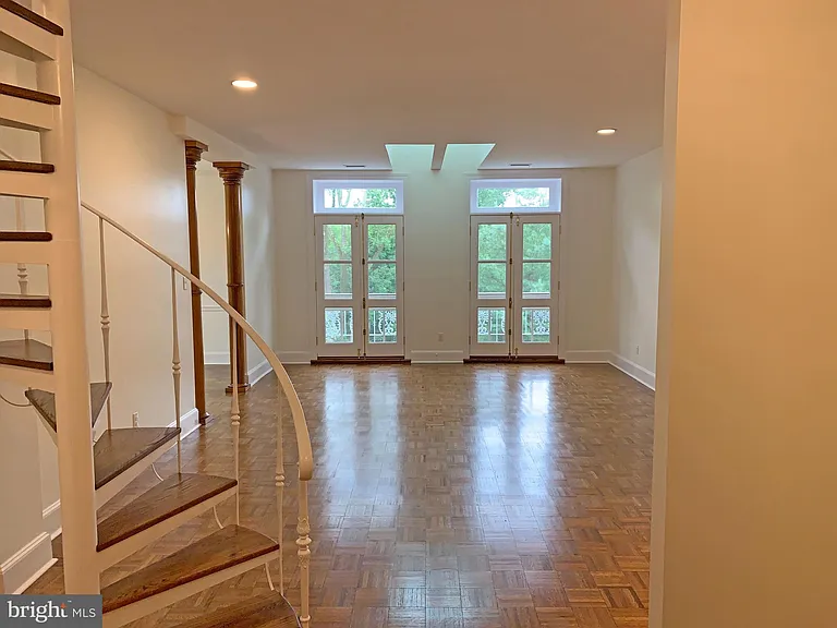 414 Old Lancaster Rd #405 — Photo 25