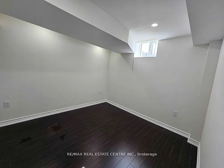 238 Rowe Ter #BASEMEN — Photo 5