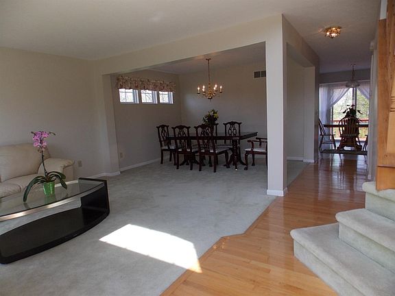 2nd image of 6144 Dunmore Dr