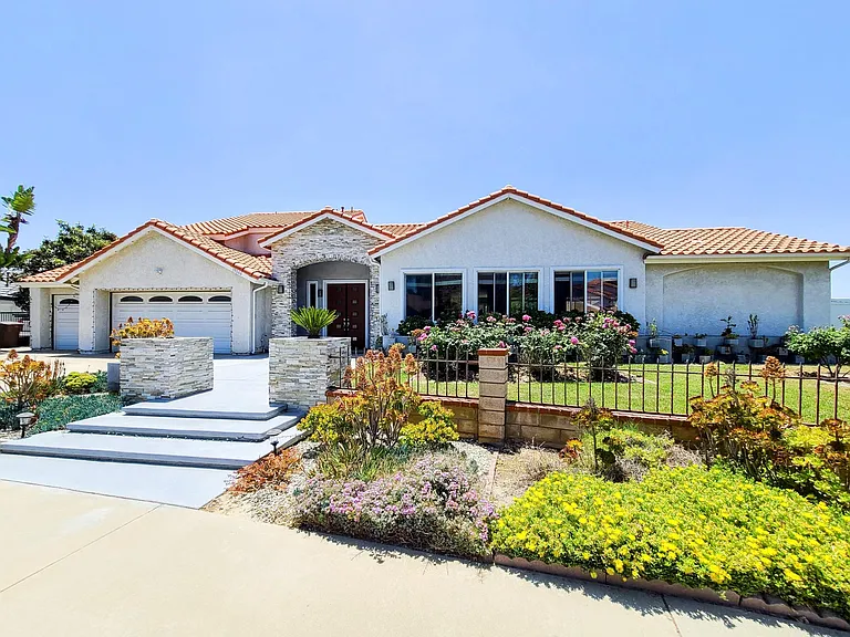 19044 Summit Ridge Dr — Photo 6