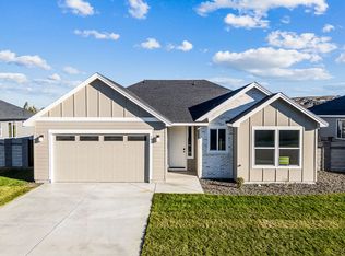 594 Tatoosh Ave, West Richland, WA 99353