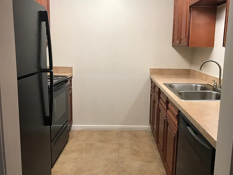 2614PR — Photo 3