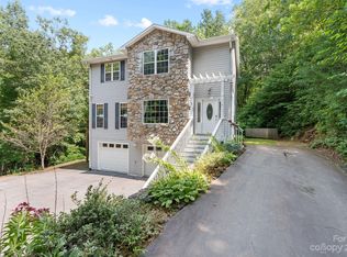 4 Sourwood Ridge Rd, Black Mountain, NC 28711