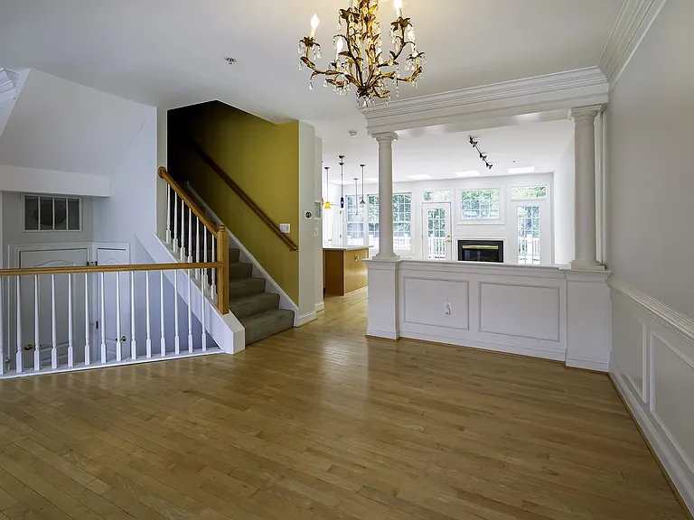 1156 Regal Oak Dr — Photo 12
