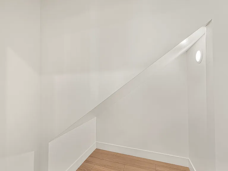 1281 Meadow Edge Ct — Photo 7
