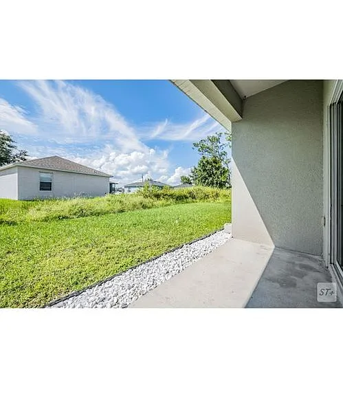 627 Yak Ct — Photo 24