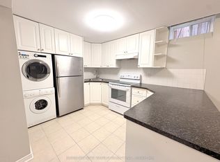 18 Samantha Cir, Richmond Hill, ON L4B 2R7