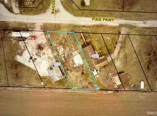 9561 E Pixie Pkwy, Cromwell, IN 46732
