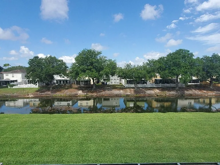 337 Kensington Lake Cir — Photo 12