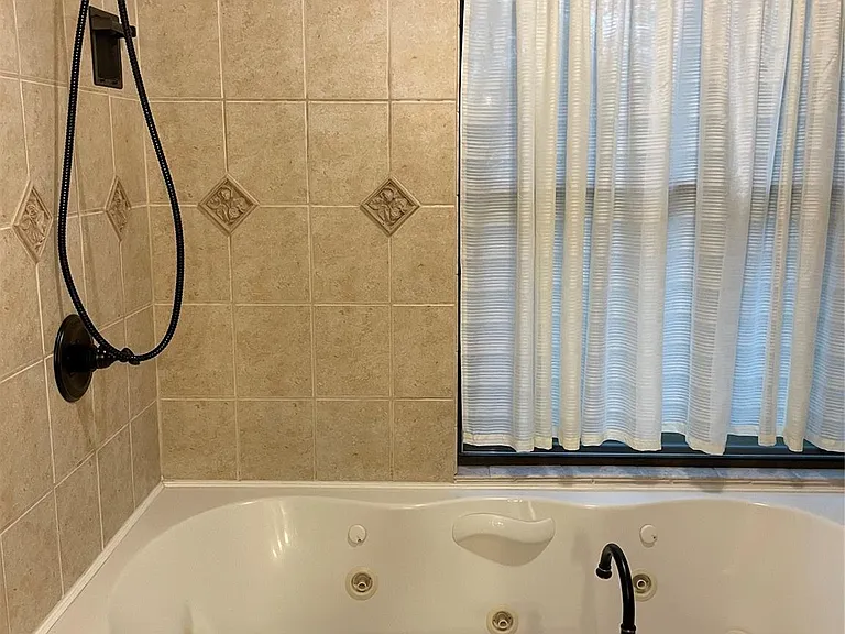 2619 Sailboat Dr — Photo 18