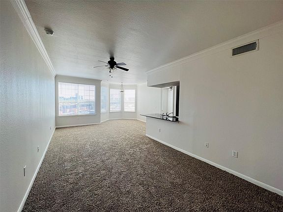 4th image of 7575 Kirby Dr APT 2406