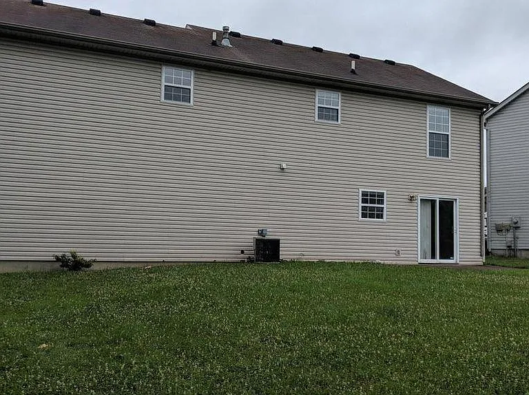 8015 Apple Valley Dr — Photo 3