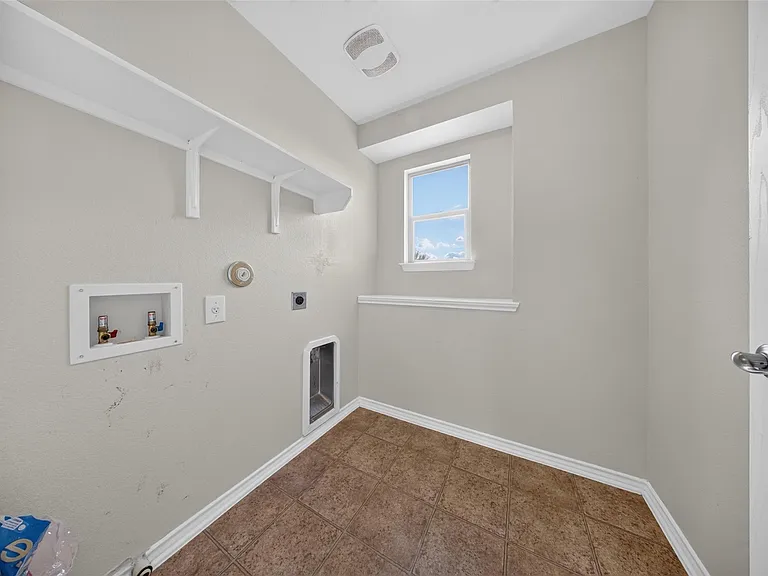 9001 Bird Brook Ln — Photo 29