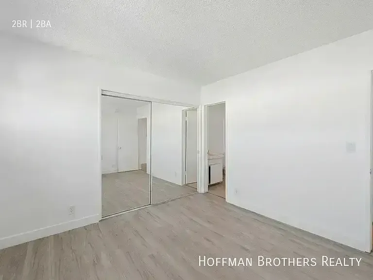 6828 Fulton Ave #6 — Photo 9