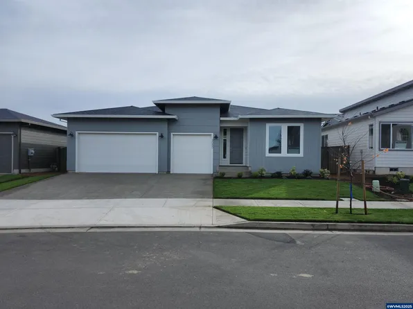 3050 Olympic St, Woodburn, OR 97071