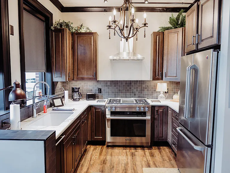 275 S Limestone St #135 — Photo 11