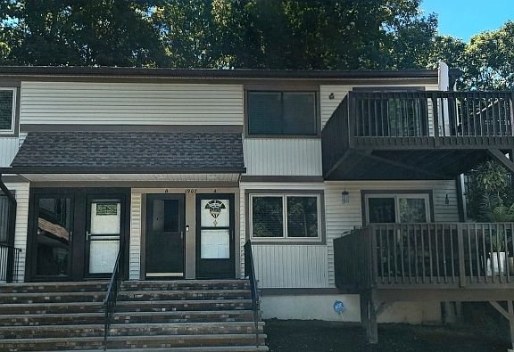 2nd image of 1907B Stonegate Ln #1907