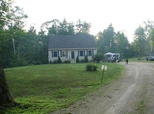 834 Cross Country Rd, Pembroke, NH 03275