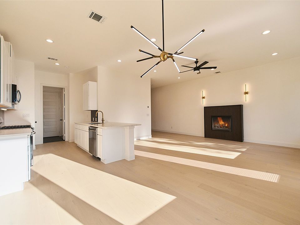 1st image of 109 McKinley St