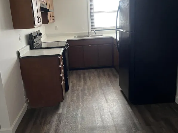 301 W North St APT 1, Eldon, MO 65026