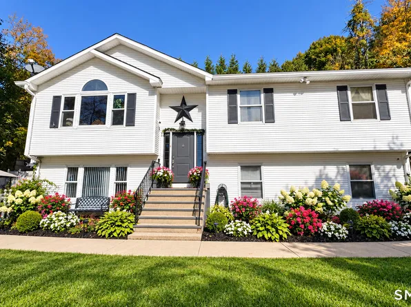 66 E Street, Derby, CT 06418