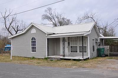 1st image of 906 Guidry St