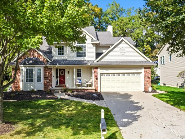 1893 Pepperwood Pl, Commerce Township, MI 48390