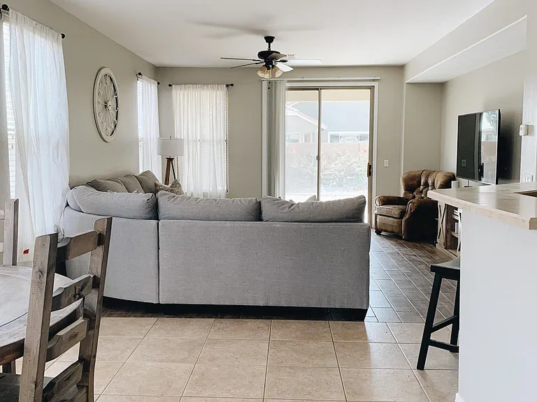 13547 W Country Gables Dr — Photo 2