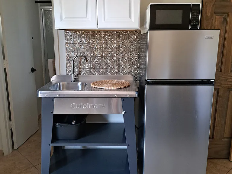 942 S Abrego Dr #1 — Photo 3