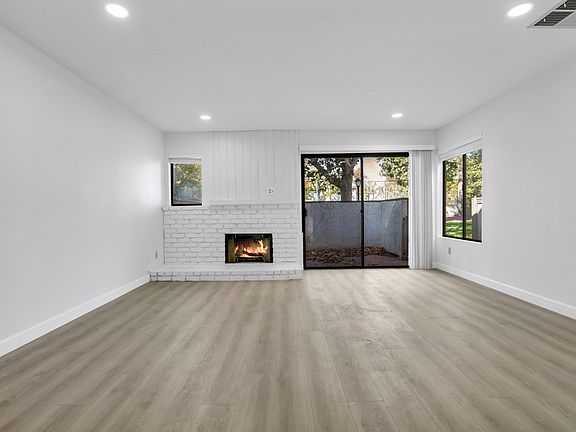 3rd image of 8346 Penfield Ave #27
