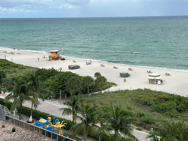 6039 Collins Ave #826 — Photo 18