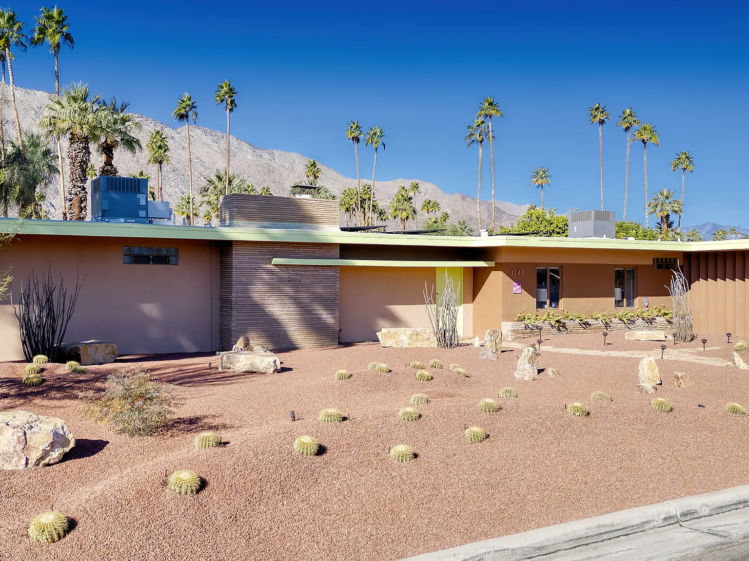 3 bed, 1589 sqft, $6,000 — Photo 3