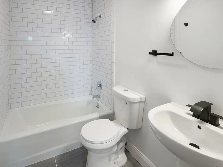 2136 Ravine St #5 — Photo 6